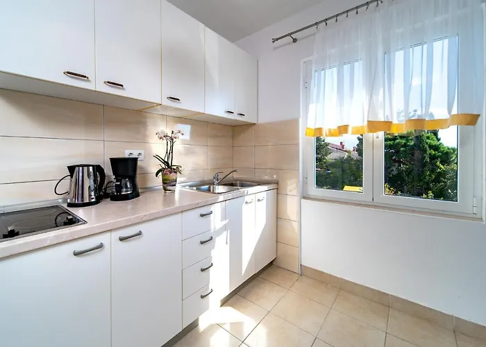 Appartement Lazaric *